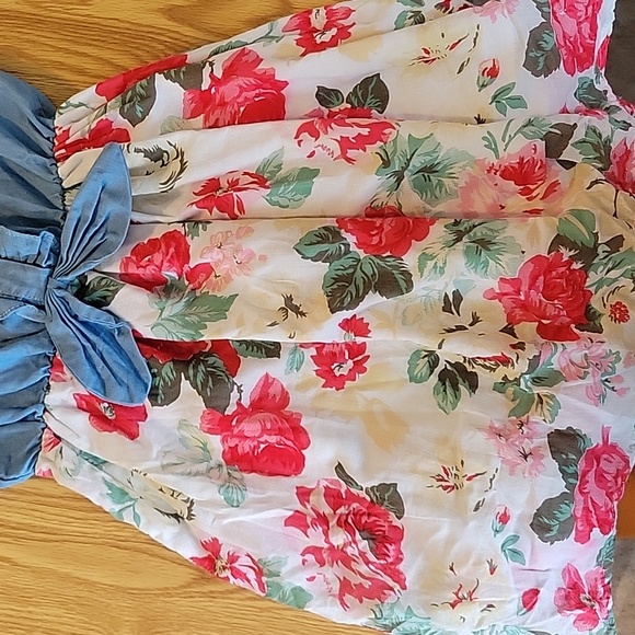 Floral Pearl Snap Button Dress - Picture 4 of 4